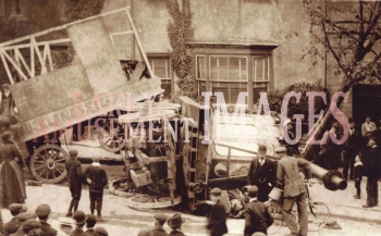 media-image-018-accident-steam-centre-galloping-horses-road-crash-bishop-auckland-county-durham-1907-rp